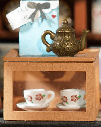 DIY Miniature House Kit: Kiki's Magic Emporium - Image 9