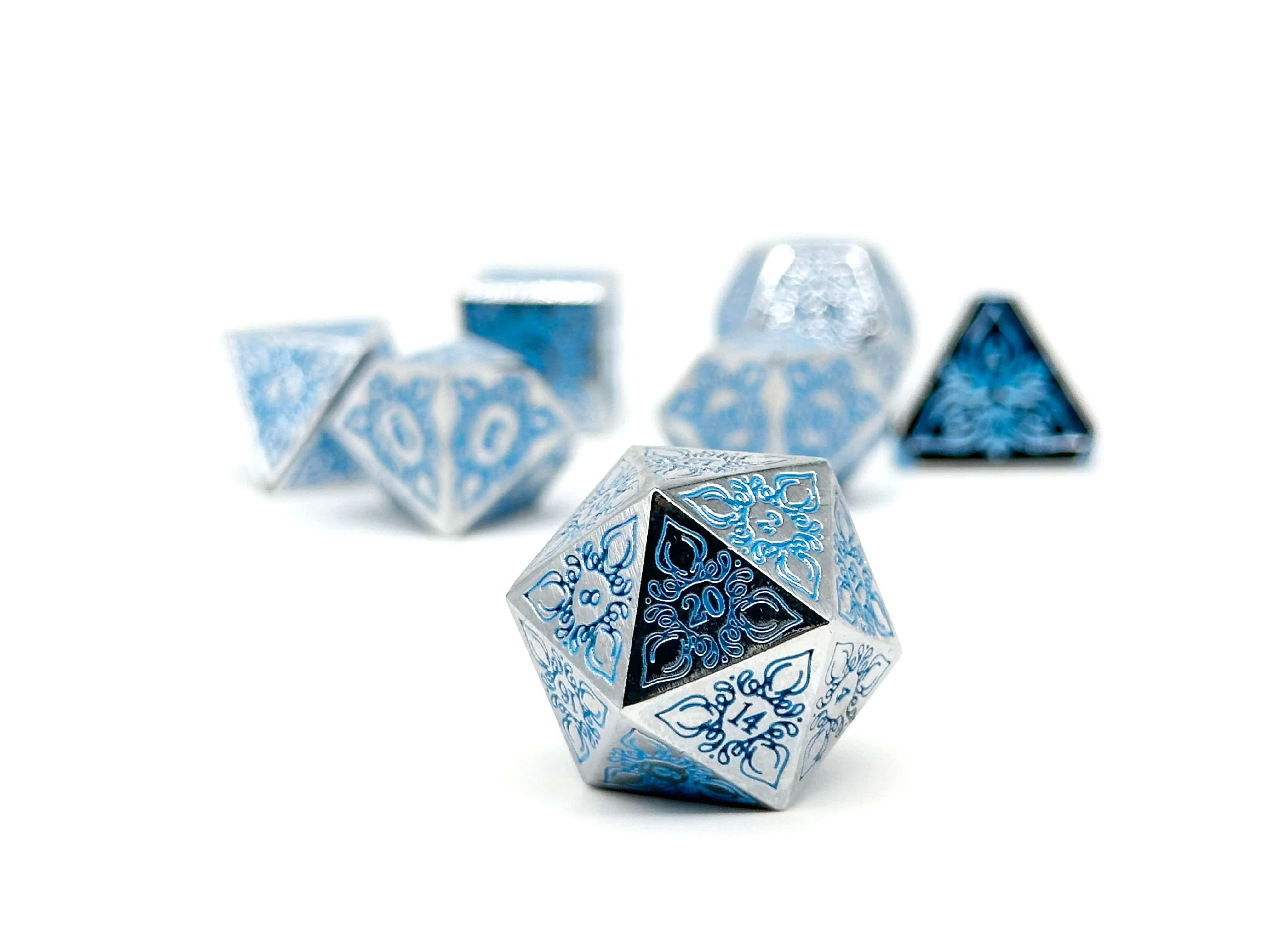 Feyweave Frozen Tears 7 Dice Set - Image 2