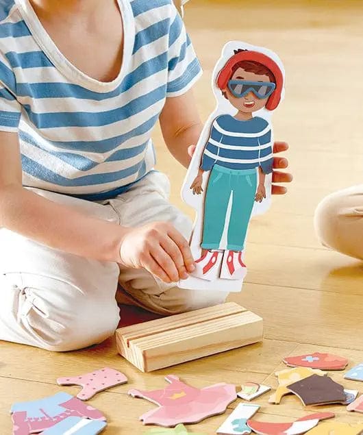 Magnetic Seasons Dress Up Wooden Puzzle - Image 4