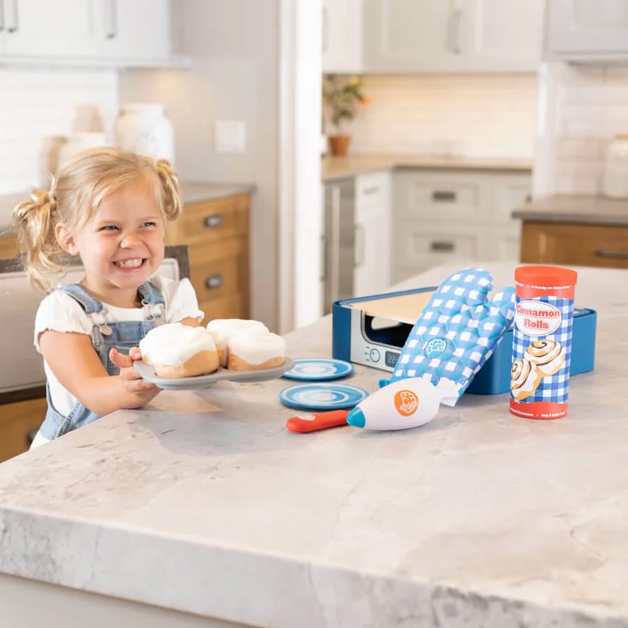 Pretendables Cinnamon Roll Set - Image 4