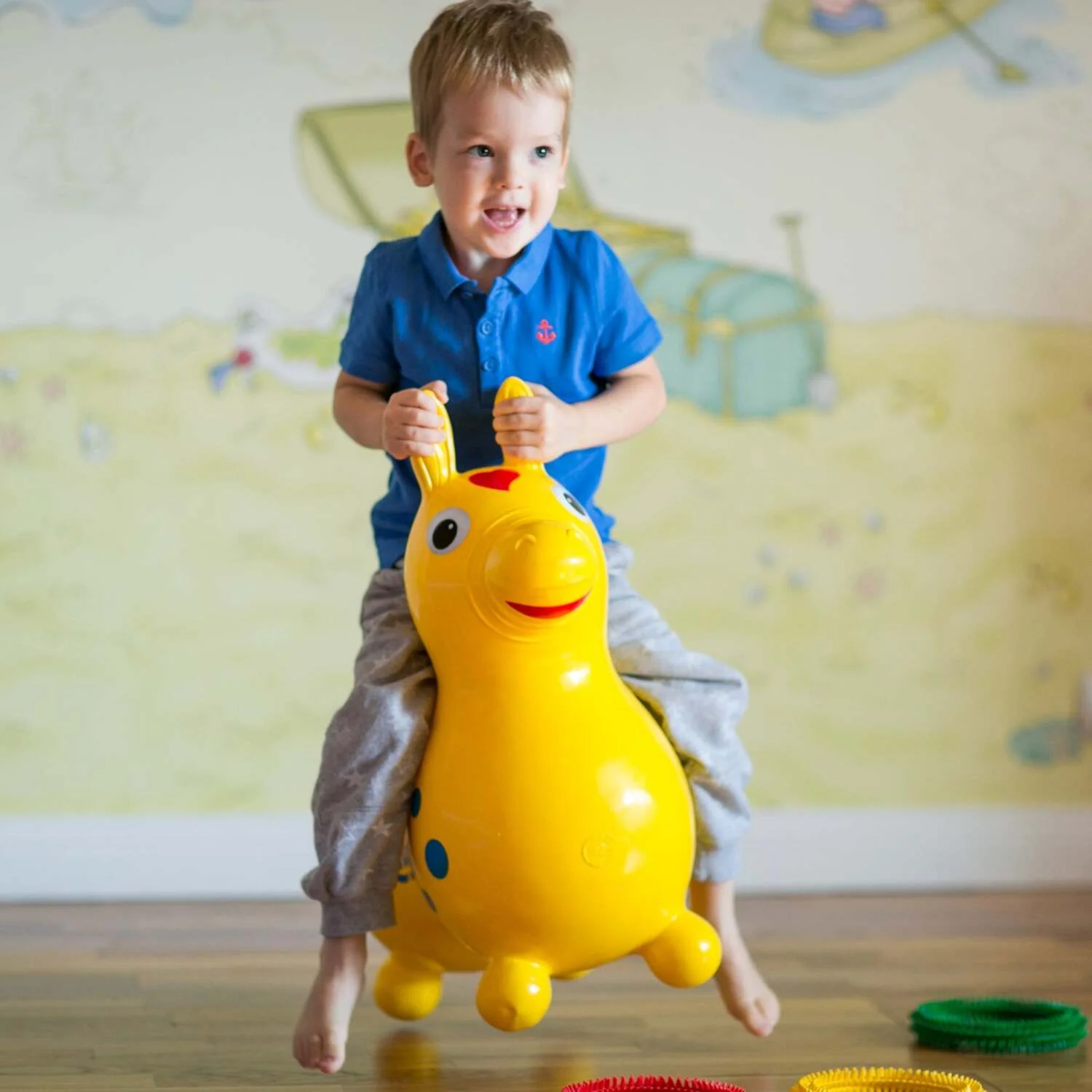 Rody Horse Red W/Pump - Image 3