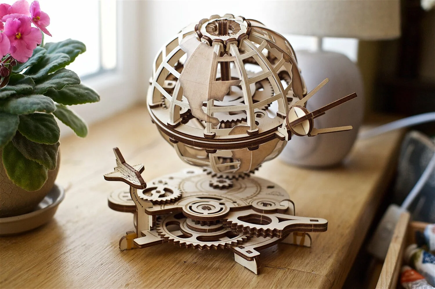 Ugears Globus - Image 6