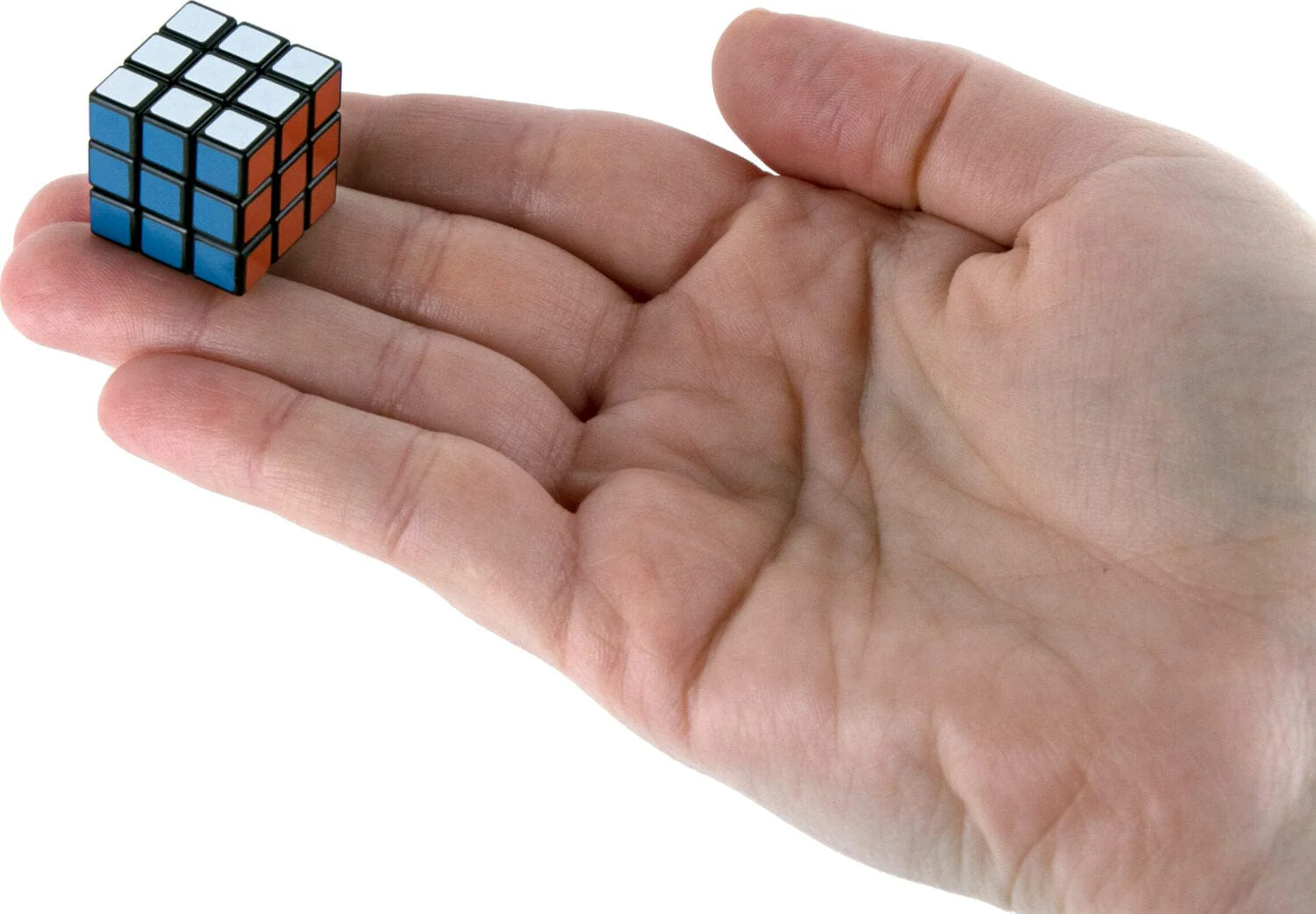 World's Smallest Rubiks Cube - Image 5